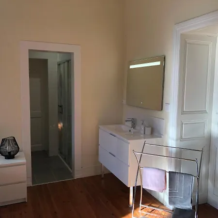 La Tarabelloise Alojamento de Acomodação e Pequeno-almoço 3*