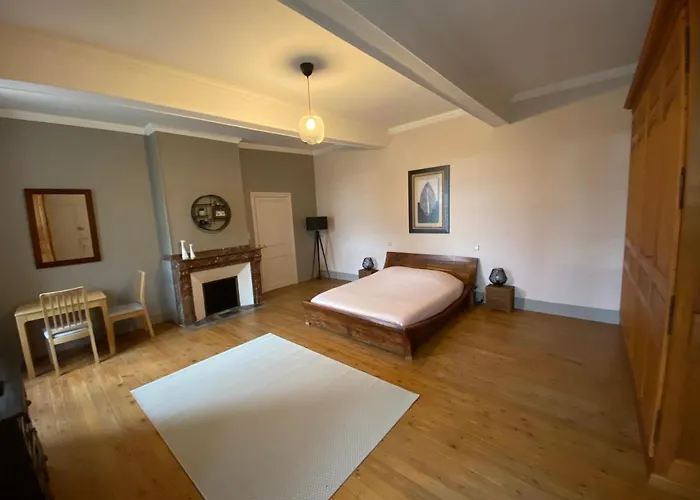 住宿加早餐酒店 La Tarabelloise